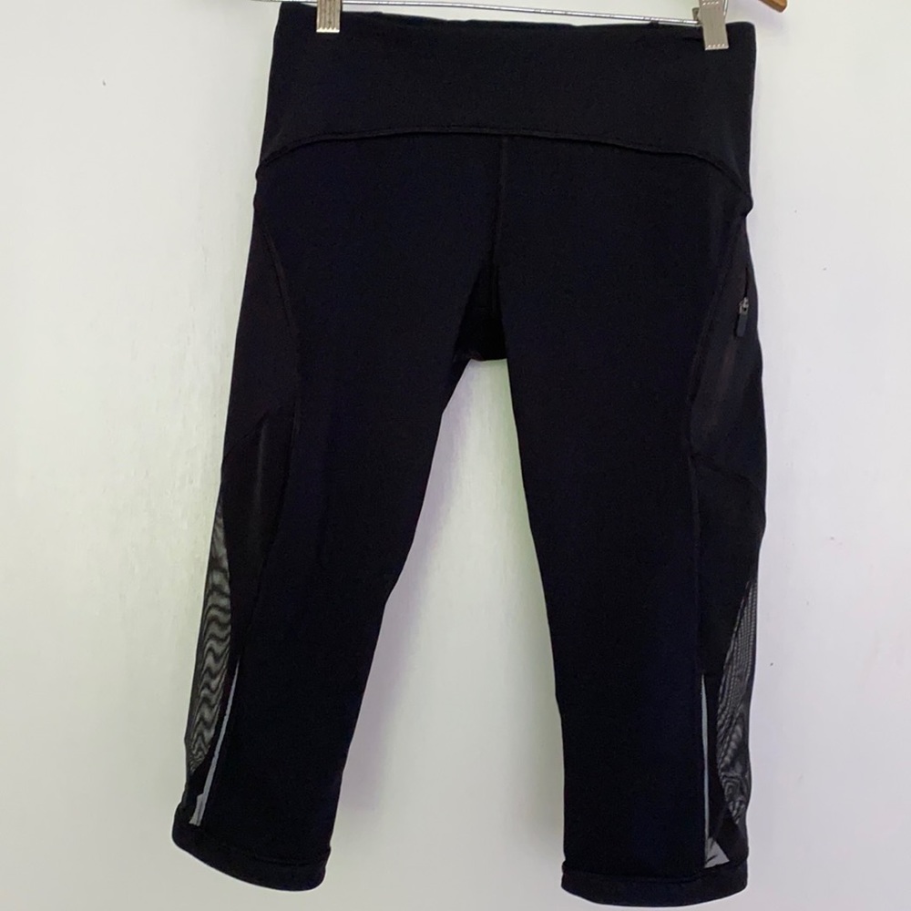 Lululemon Black crop legging pants right 6